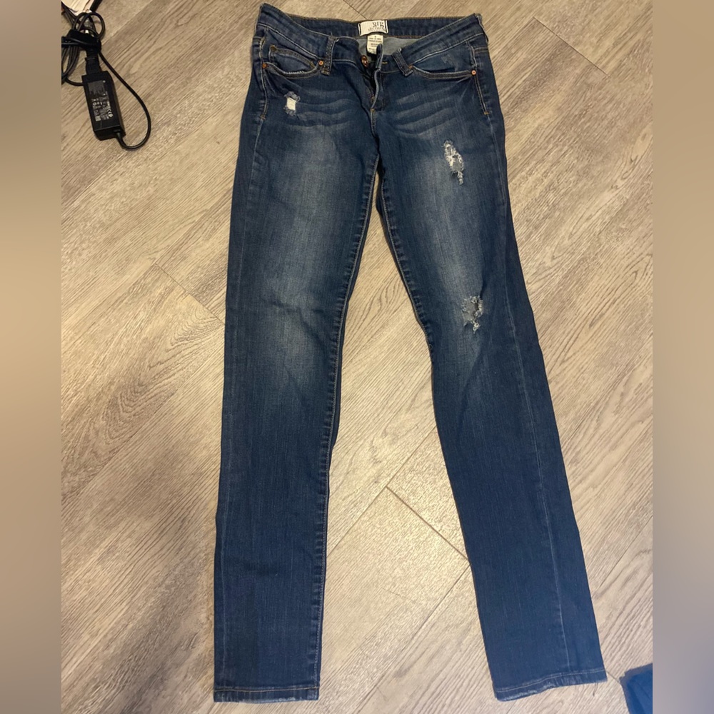 Garage size 3 jeans